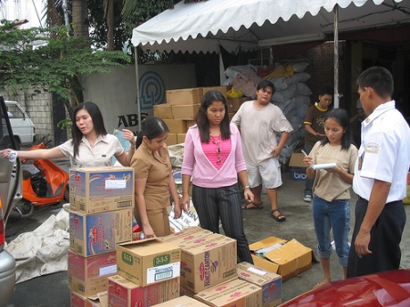 ABS-CBN's Sagip Kapamilya volunteers
